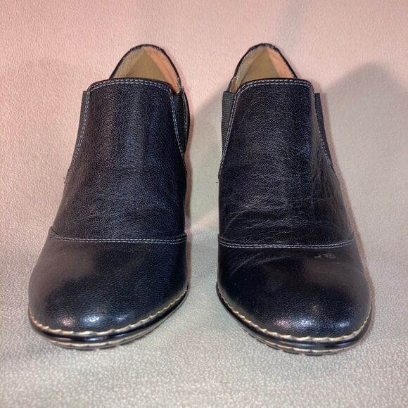 Sofft Carleigh Shootie Women's 9.5M Black Leather Almond Toe Mid Block Bootie - Picture 2 of 9